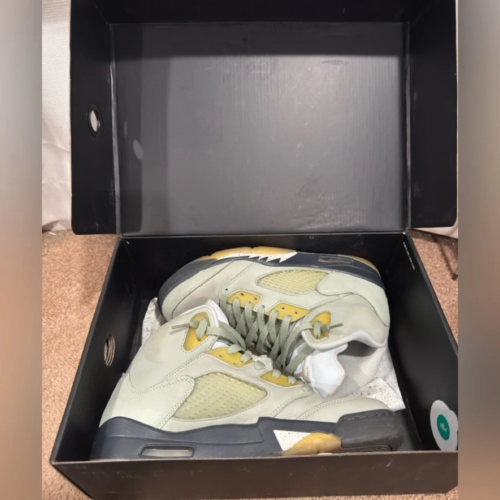 Nike Air Jordan 5 Retro Jade Horizon Desert Sand DC7501-300 Mens Size 9